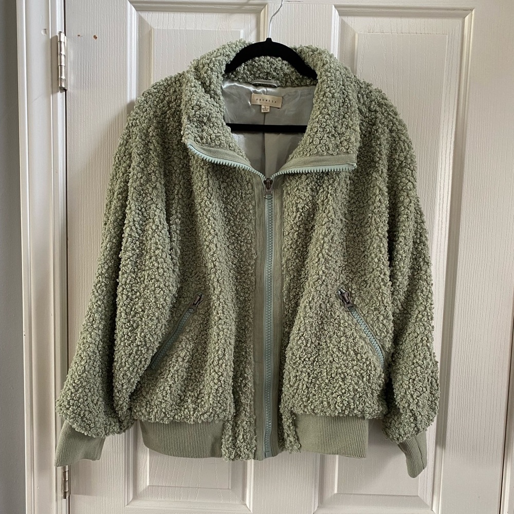 NWOT Vici Promesa jacket